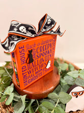 Load image into Gallery viewer, Halloween Words Block