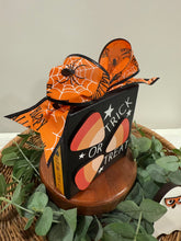 Load image into Gallery viewer, Trick or Treat Block