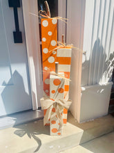 Load image into Gallery viewer, Large Porch Pumpkins Trio