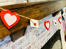 Load image into Gallery viewer, Hearts and Valentines Banner