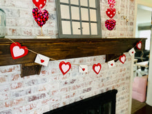 Load image into Gallery viewer, Hearts and Valentines Banner
