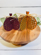Load image into Gallery viewer, Rattan Pumpkin