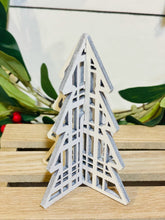 Load image into Gallery viewer, Small Plaid 3D Tree