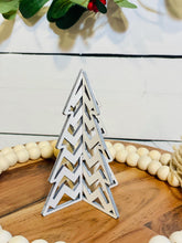 Load image into Gallery viewer, Medium Chevron 3D Tree