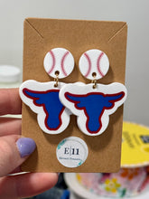 Load image into Gallery viewer, Shorthorn Earrings
