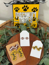 Load image into Gallery viewer, Tigers earrings
