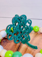 Load image into Gallery viewer, Small Arabesque 3D Shamrock
